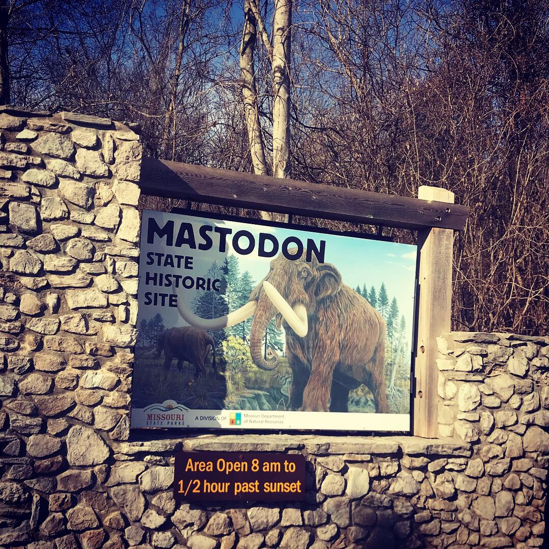 Missouri Hiking Trail Review:  Mastodon State Park... (and lunch at The Blue Owl!)